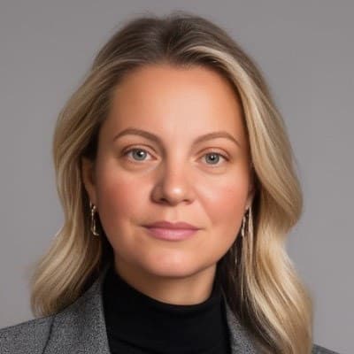 People - Lianne Lucier's Profile